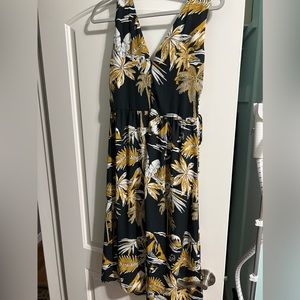 🛍️LAST CHANCE🛍️ H&M palm tree dress